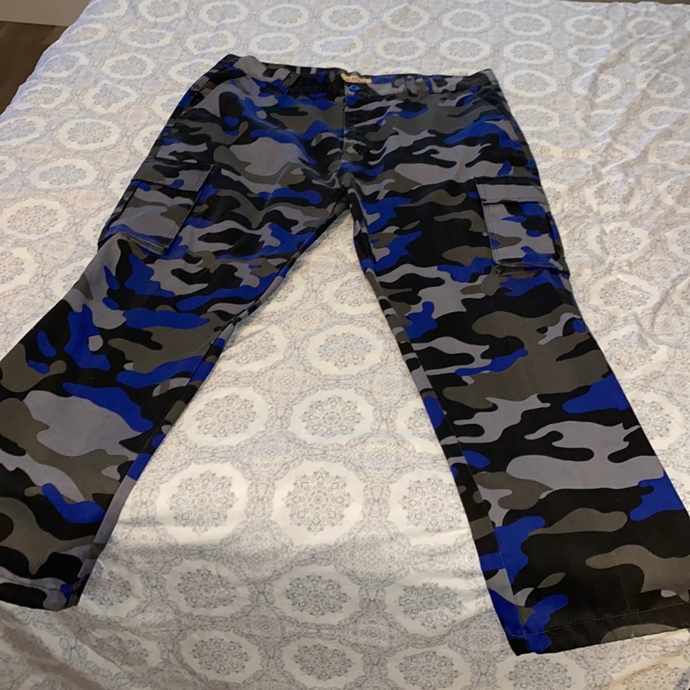 Blue , black, grey , light grey cargo pants. W42/L32